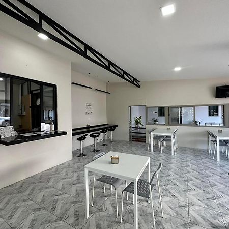 Juni House Chumphon Bed & Breakfast Exterior foto
