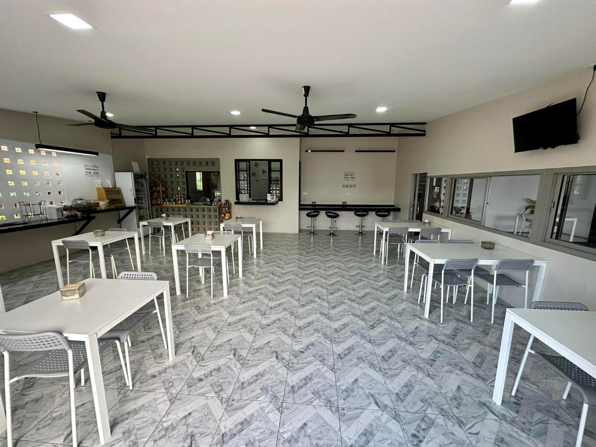 Juni House Chumphon Bed & Breakfast Exterior foto