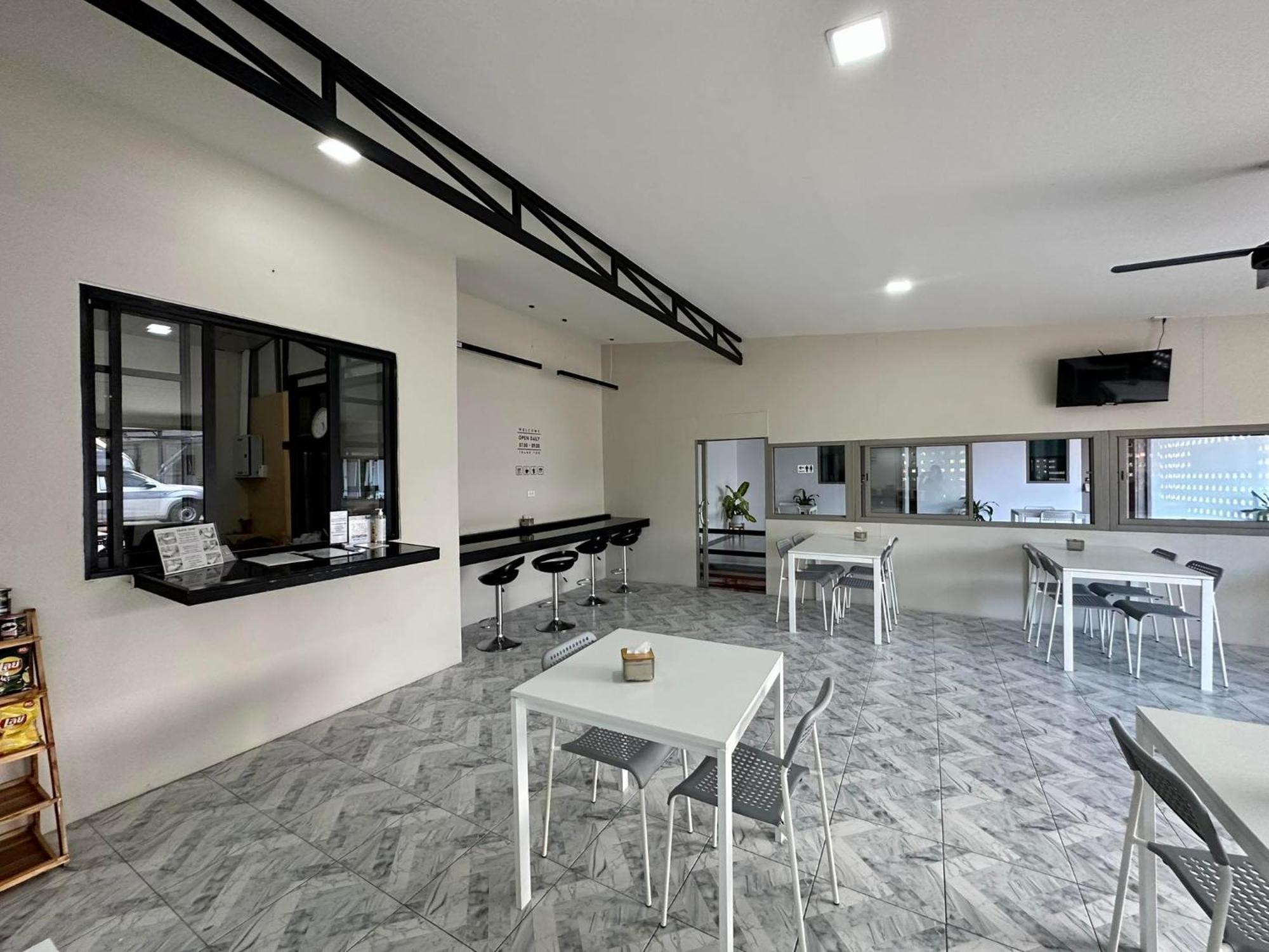 Juni House Chumphon Bed & Breakfast Exterior foto